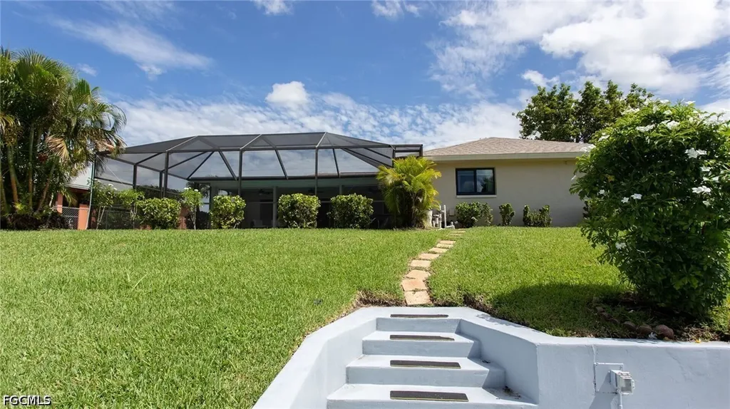 216 SE 30th Terrace Cape Coral FL 33904
