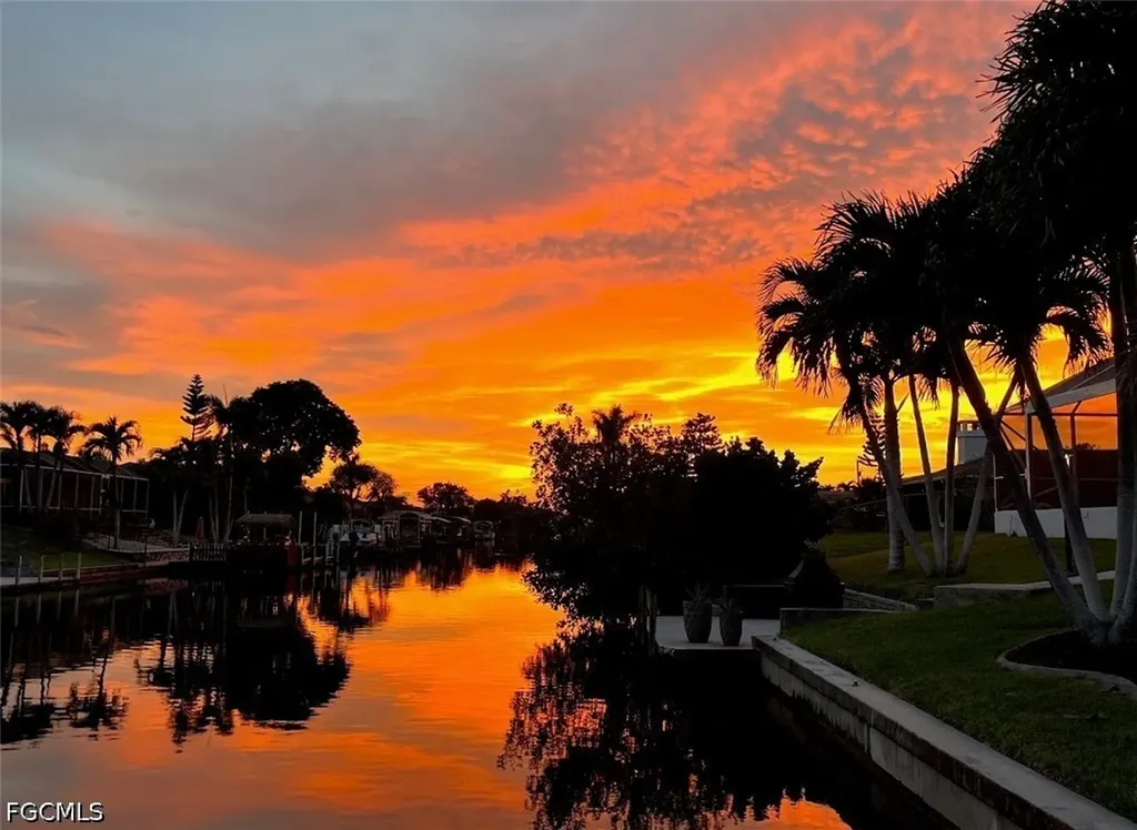 216 SE 30th Terrace Cape Coral FL 33904