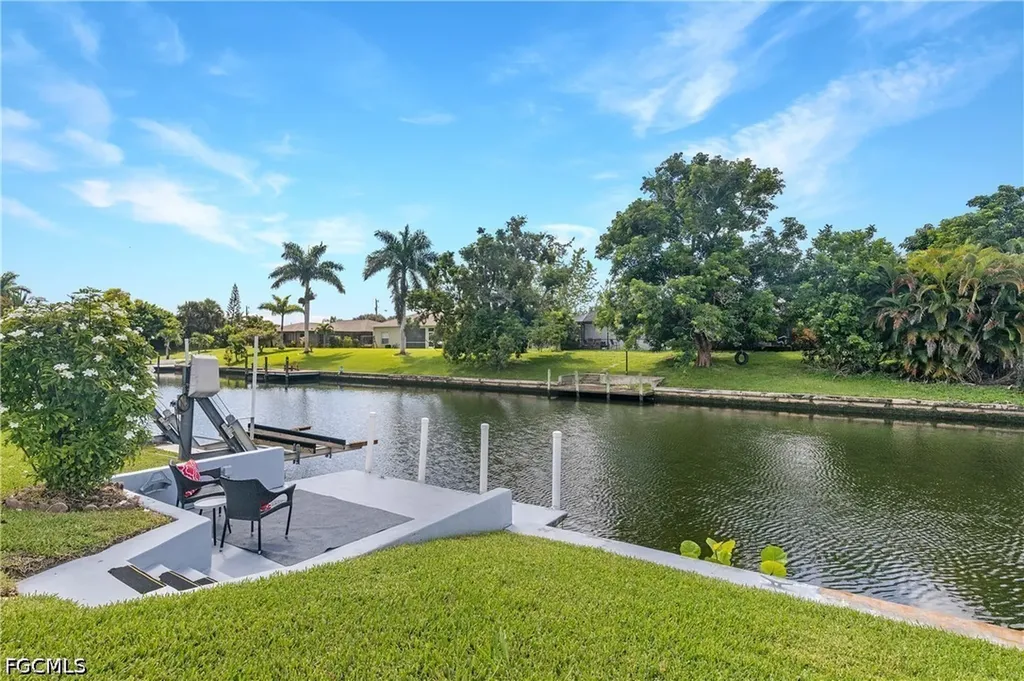 216 SE 30th Terrace Cape Coral FL 33904