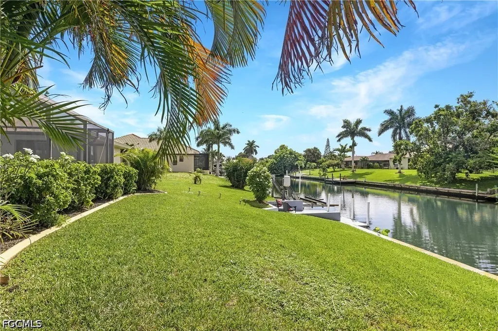 216 SE 30th Terrace Cape Coral FL 33904