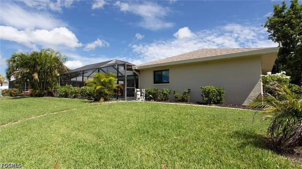 216 SE 30th Terrace Cape Coral FL 33904