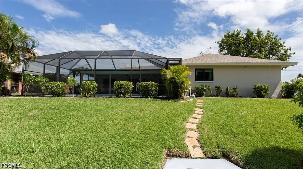 216 SE 30th Terrace Cape Coral FL 33904