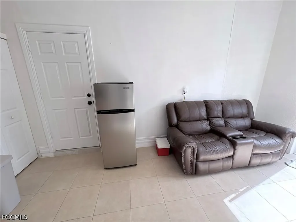 3730 43rd Avenue NE Naples FL 34120