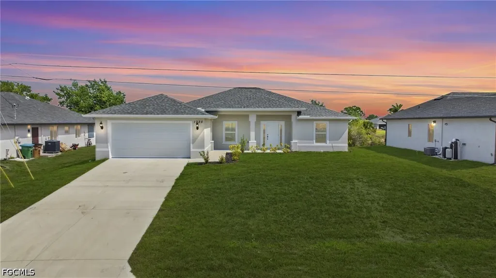 1725 NW 2nd Street Cape Coral FL 33993