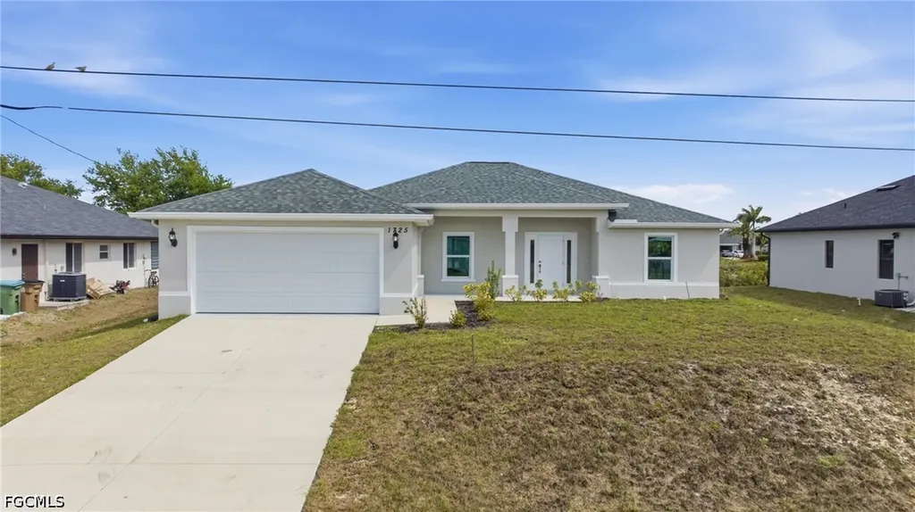 1725 NW 2nd Street Cape Coral FL 33993