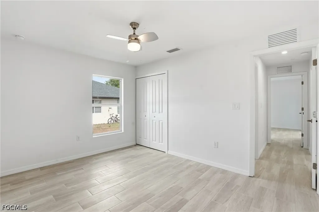 1725 NW 2nd Street Cape Coral FL 33993