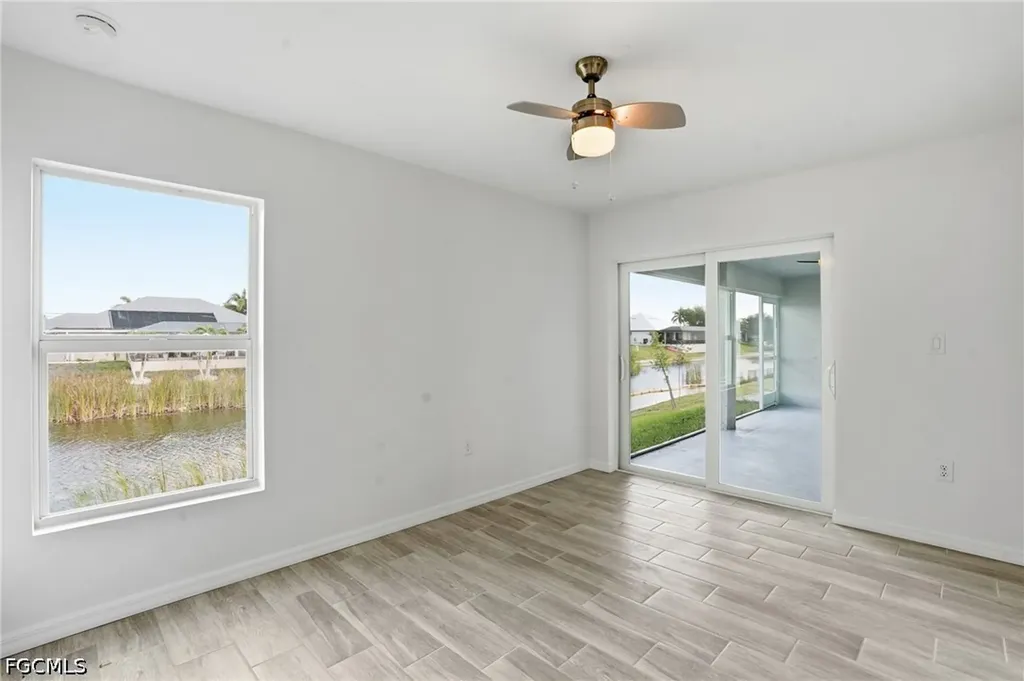 1725 NW 2nd Street Cape Coral FL 33993