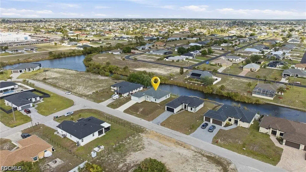 1725 NW 2nd Street Cape Coral FL 33993