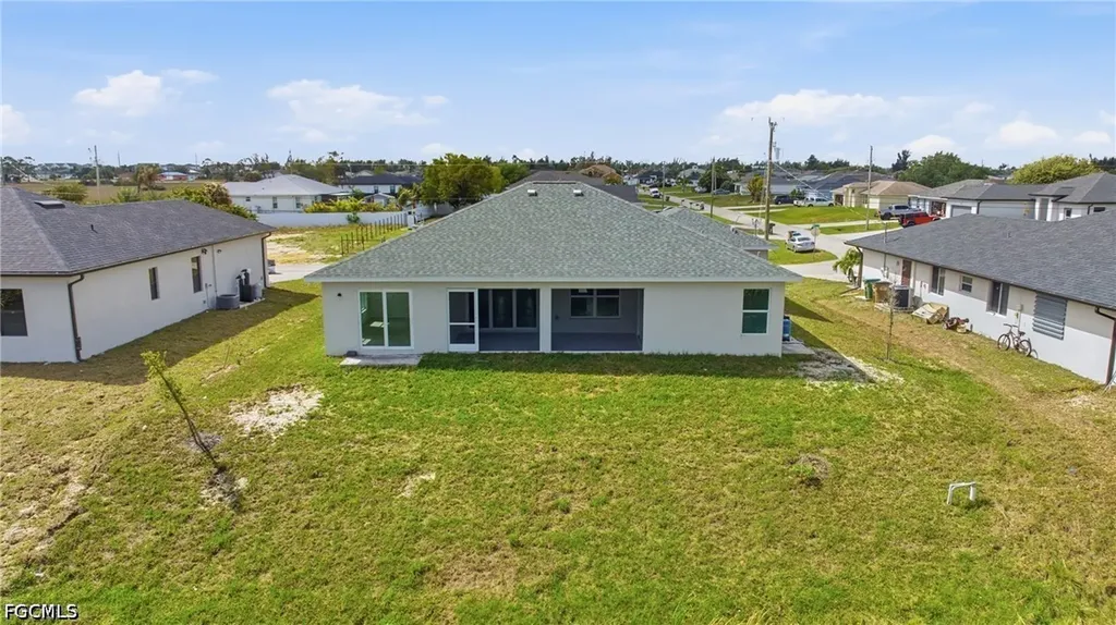 1725 NW 2nd Street Cape Coral FL 33993