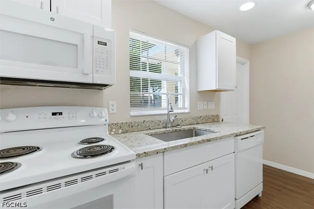 5257 Leeds Road Fort Myers FL 33907