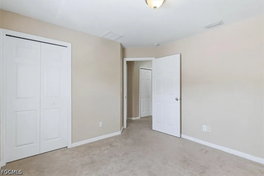 5257 Leeds Road Fort Myers FL 33907