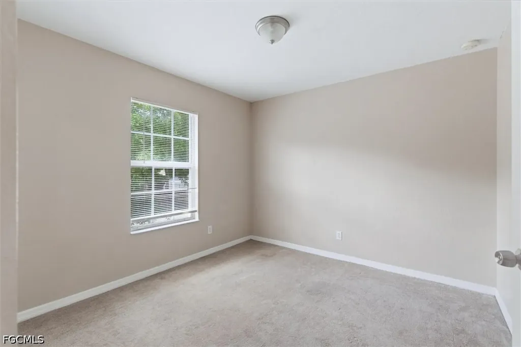 5257 Leeds Road Fort Myers FL 33907