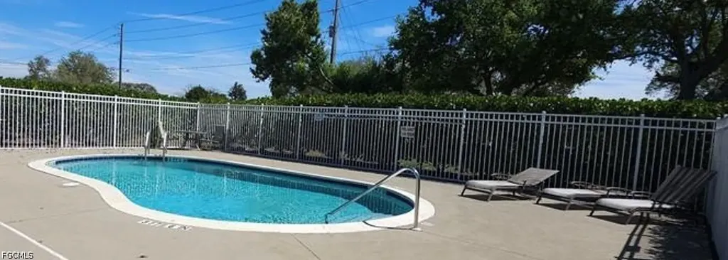 5257 Leeds Road Fort Myers FL 33907