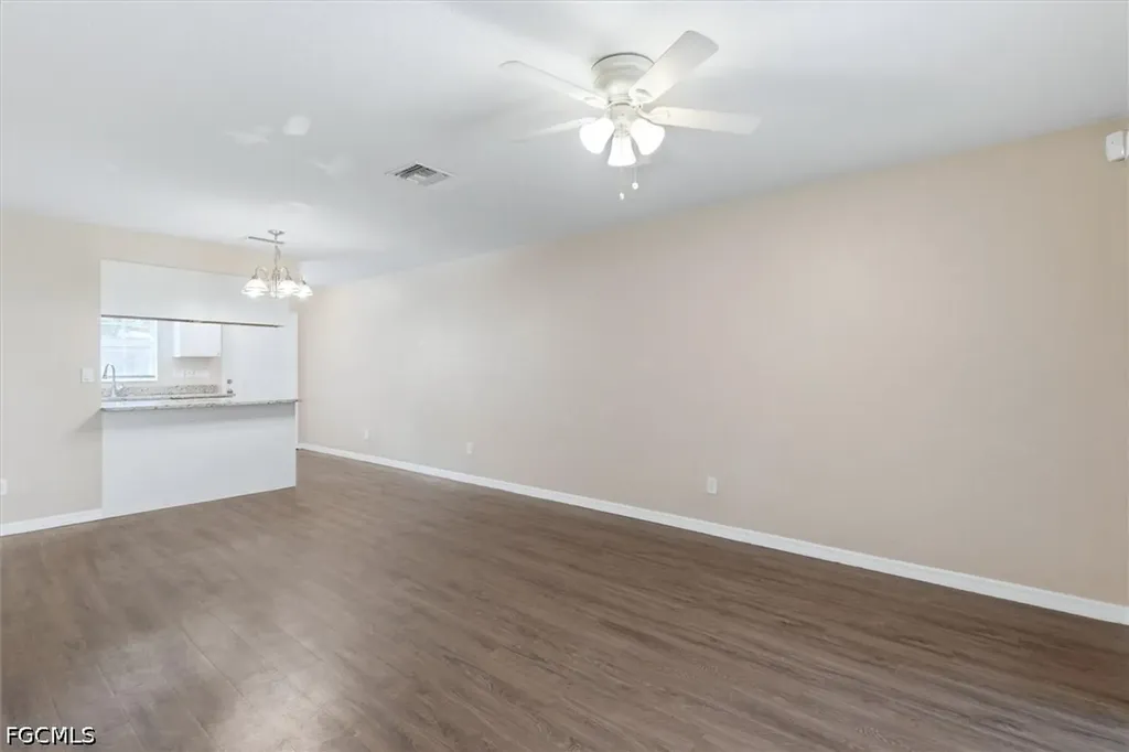 5257 Leeds Road Fort Myers FL 33907