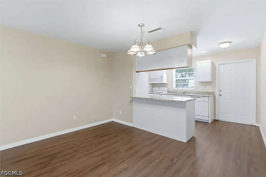 5257 Leeds Road Fort Myers FL 33907