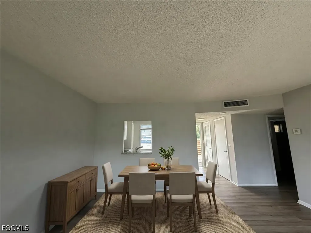 1920 W Lakeview Boulevard North Fort Myers FL 33903