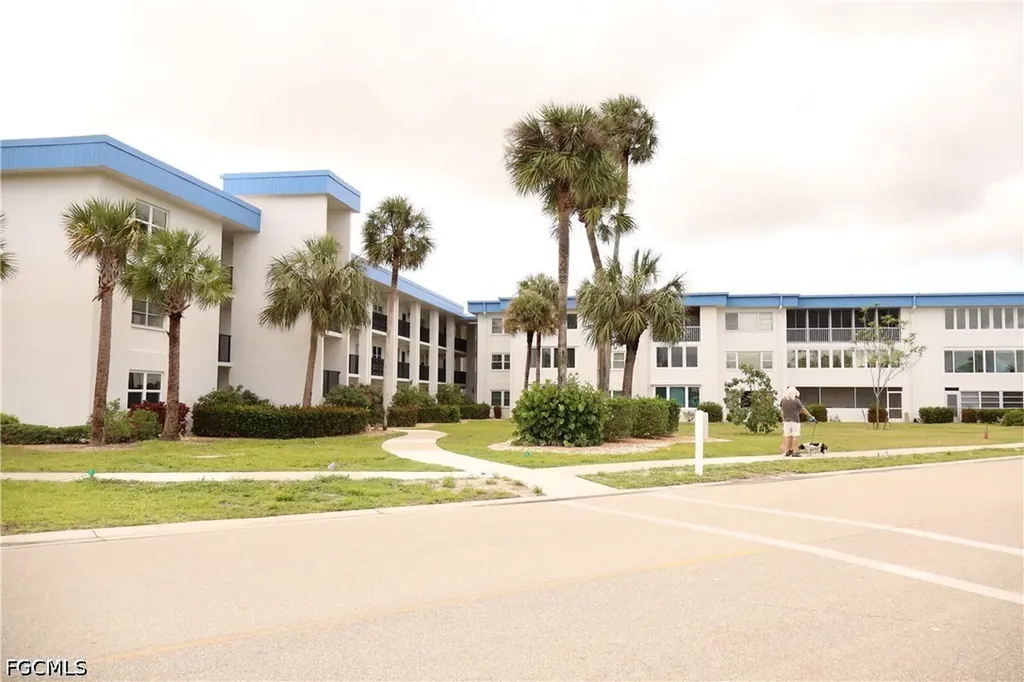 Fort Myers FL 33907