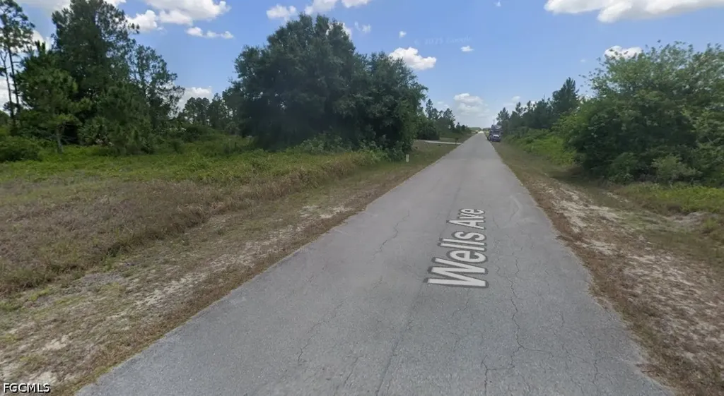 1913 Wells Avenue Lehigh Acres FL 33972