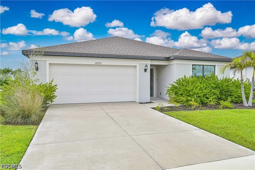 10792 Firebush Circle North Fort Myers FL 33917