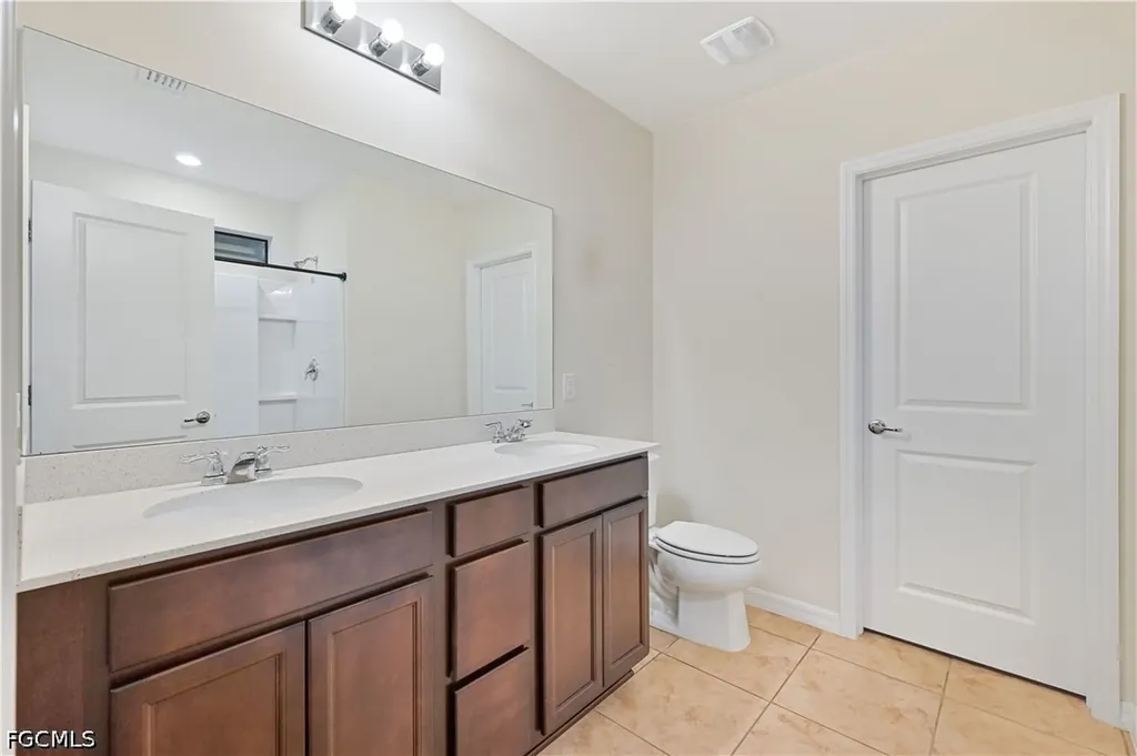 10792 Firebush Circle North Fort Myers FL 33917