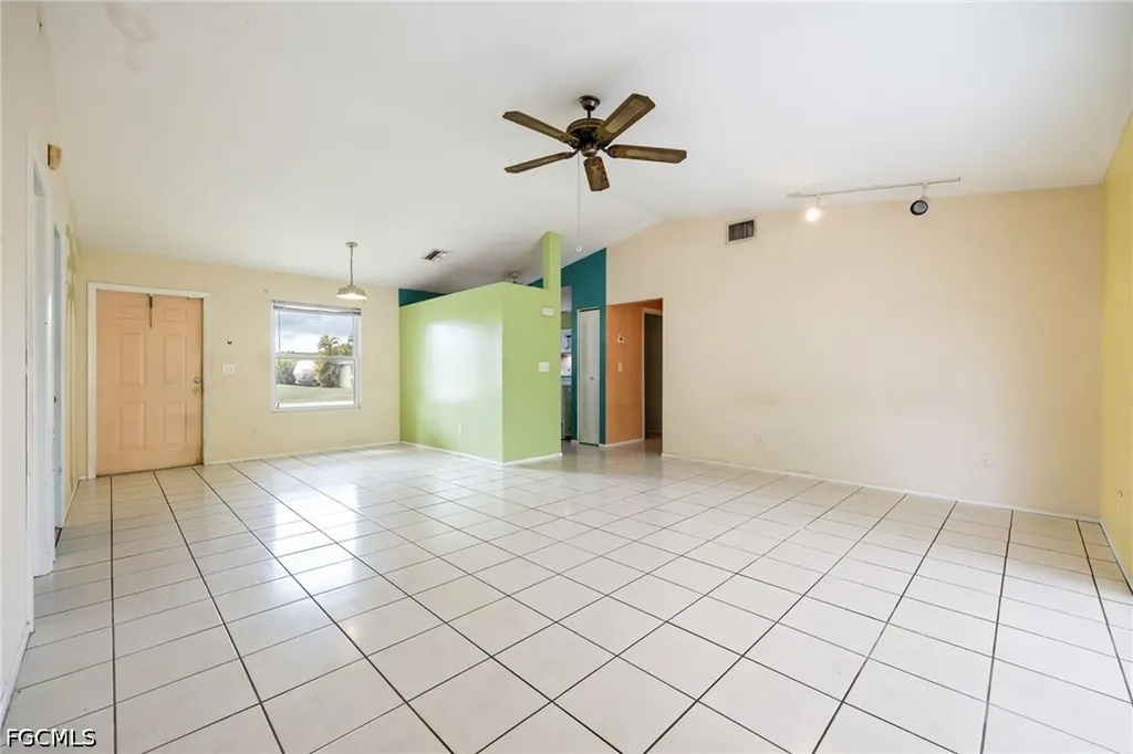 1333 SW 5th Place Cape Coral FL 33991