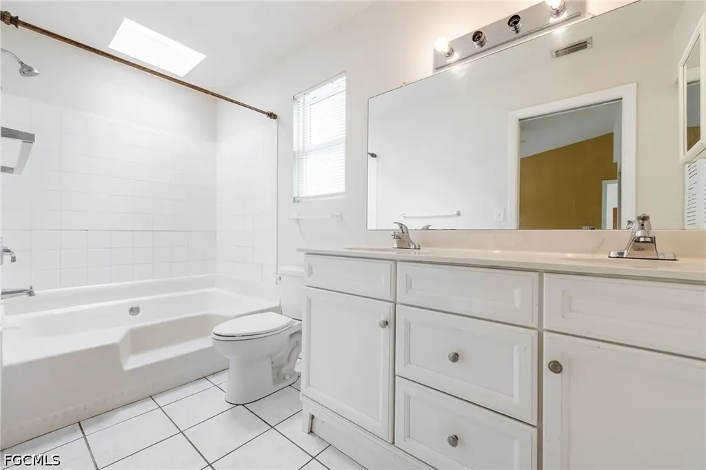1333 SW 5th Place Cape Coral FL 33991