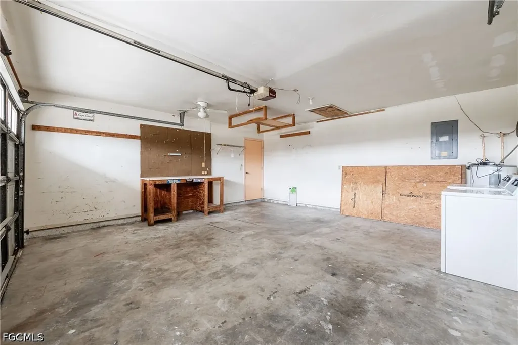 1333 SW 5th Place Cape Coral FL 33991