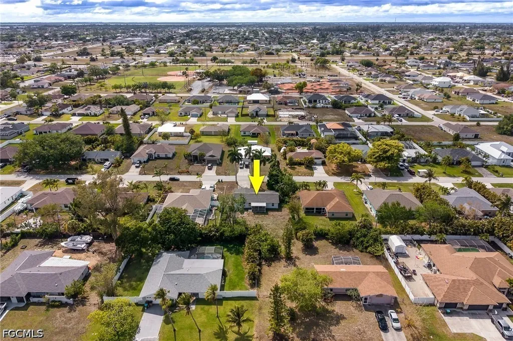1333 SW 5th Place Cape Coral FL 33991