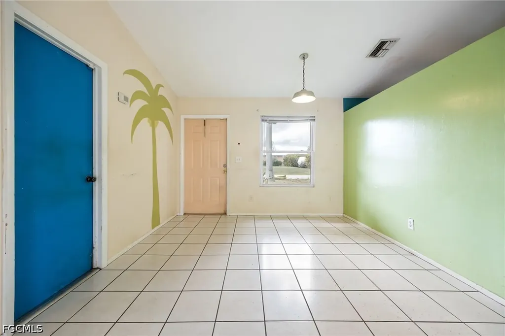 1333 SW 5th Place Cape Coral FL 33991