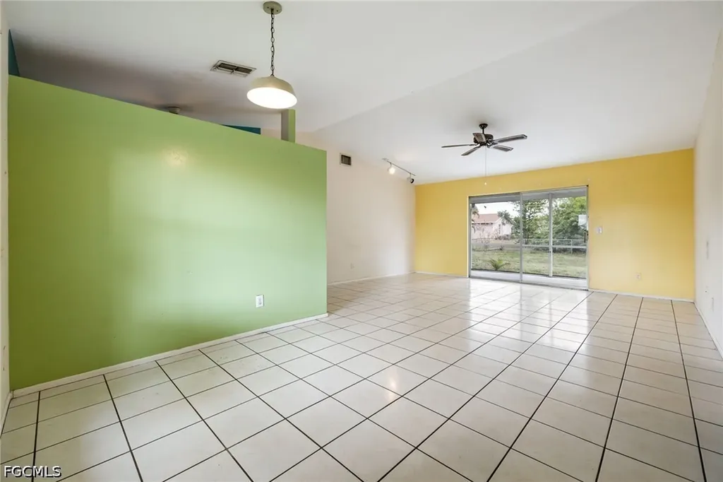 1333 SW 5th Place Cape Coral FL 33991