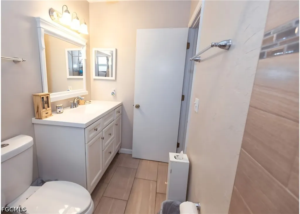 8241 Harrisburg Drive Fort Myers FL 33967