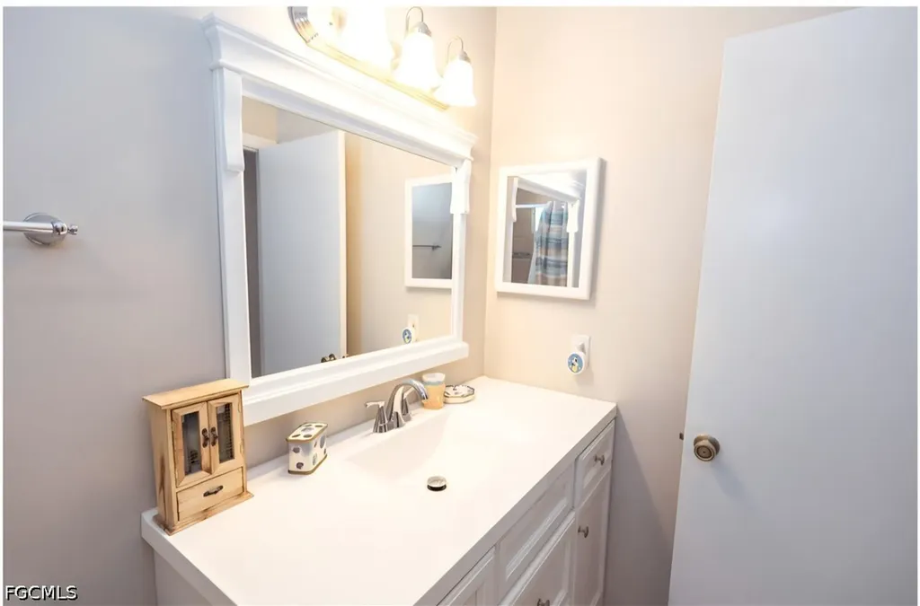 8241 Harrisburg Drive Fort Myers FL 33967