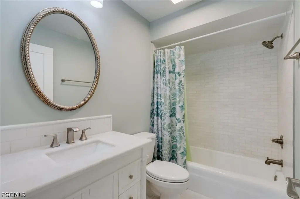 4100 Lakewood Boulevard Naples FL 34112
