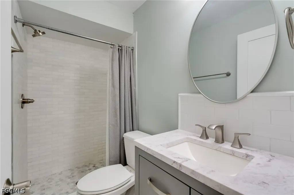 4100 Lakewood Boulevard Naples FL 34112