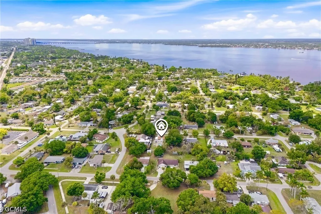 363 New York Drive Fort Myers FL 33905