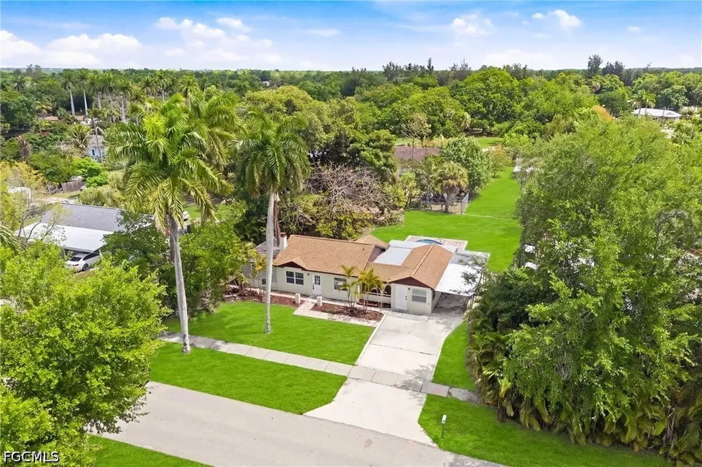 363 New York Drive Fort Myers FL 33905