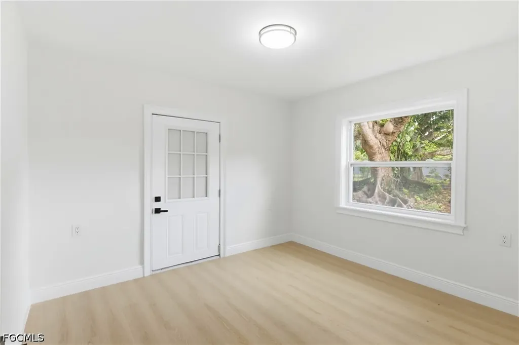 363 New York Drive Fort Myers FL 33905