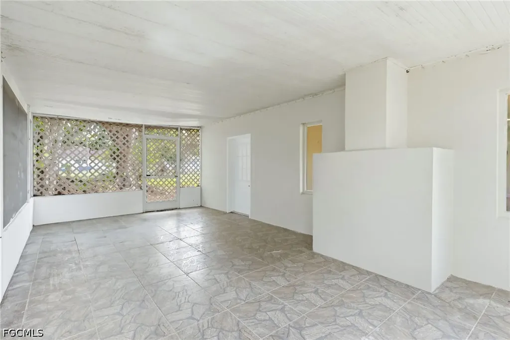 363 New York Drive Fort Myers FL 33905