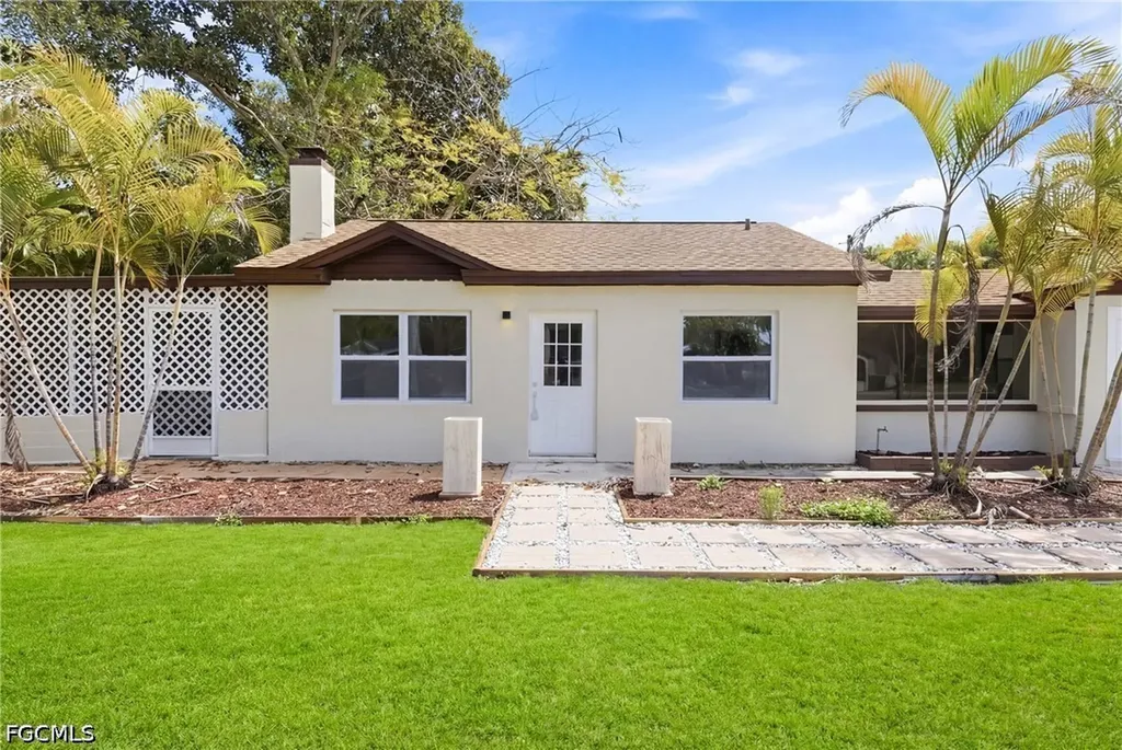 363 New York Drive Fort Myers FL 33905