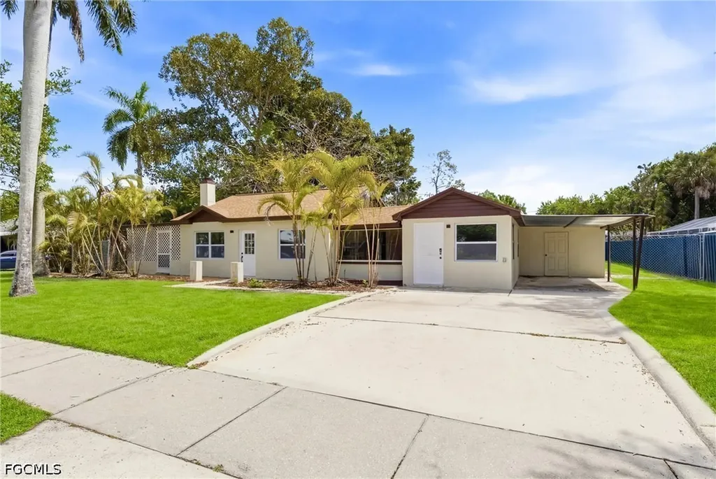 363 New York Drive Fort Myers FL 33905