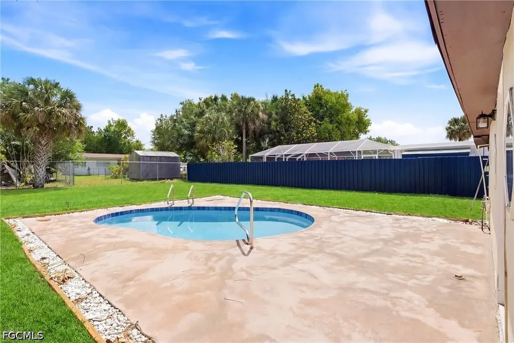 363 New York Drive Fort Myers FL 33905