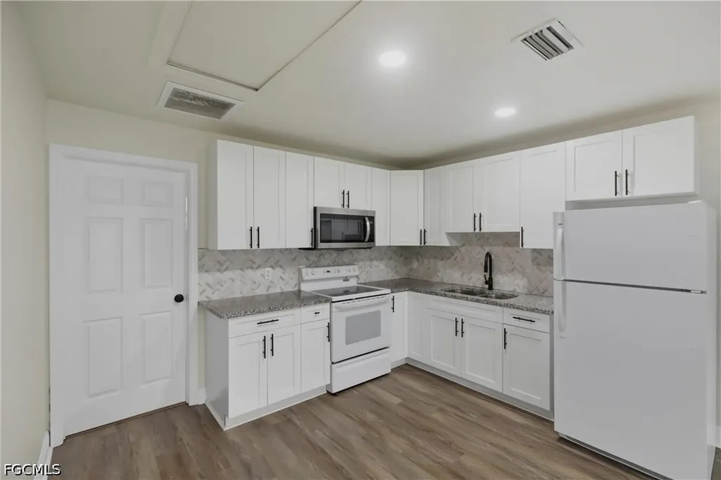 25 Cypress Street North Fort Myers FL 33903