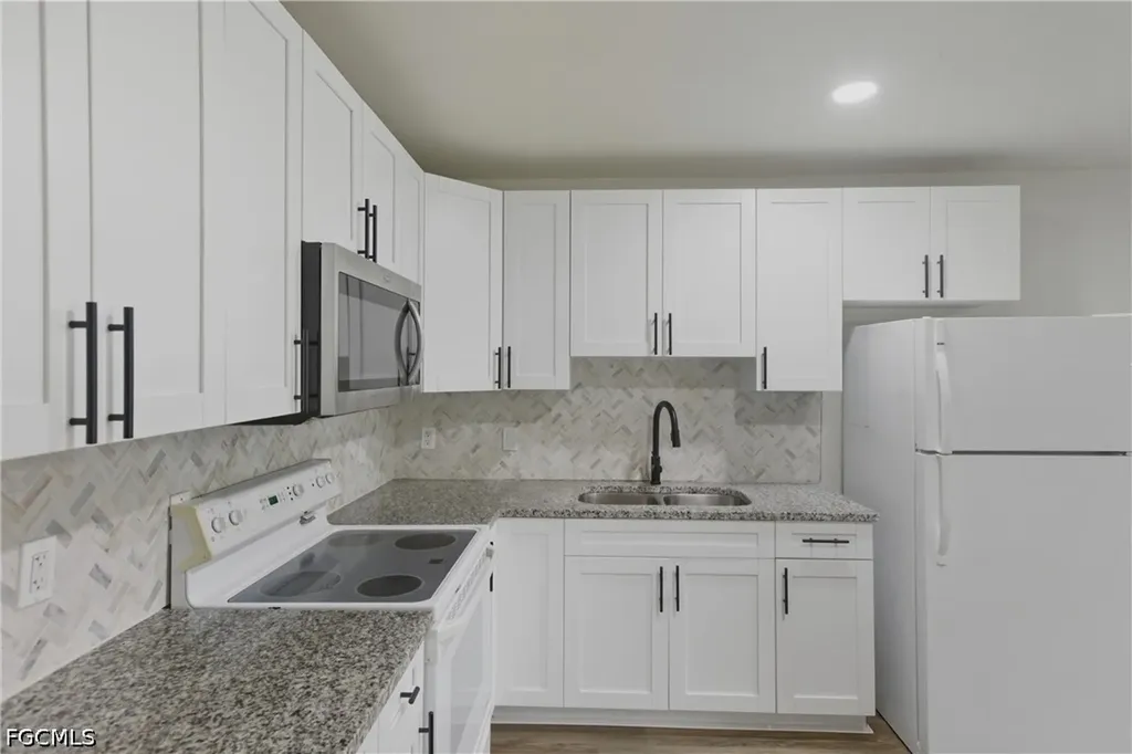 25 Cypress Street North Fort Myers FL 33903