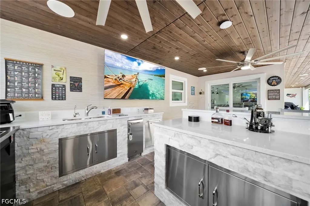1574 Ricardo Avenue Fort Myers FL 33901