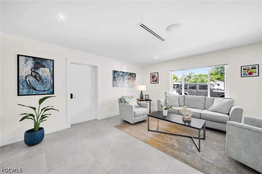 1574 Ricardo Avenue Fort Myers FL 33901