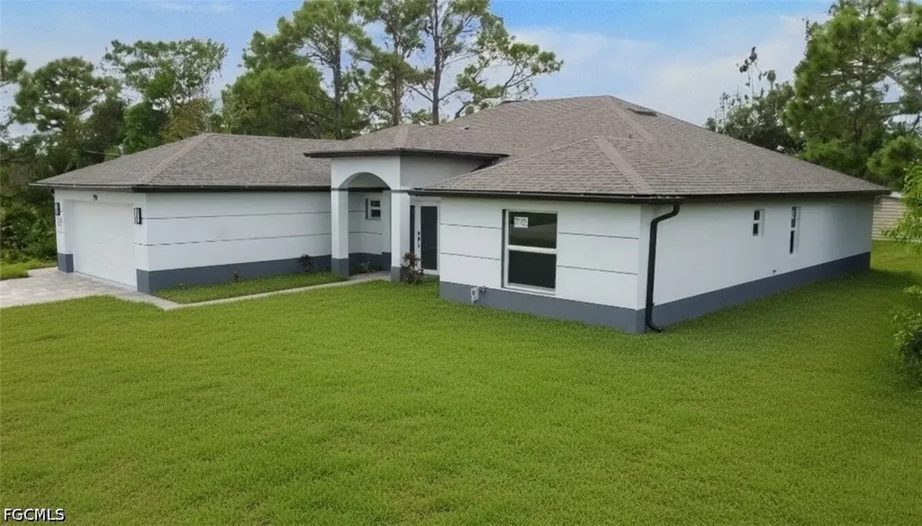 798 Bell Boulevard S Lehigh Acres FL 33974