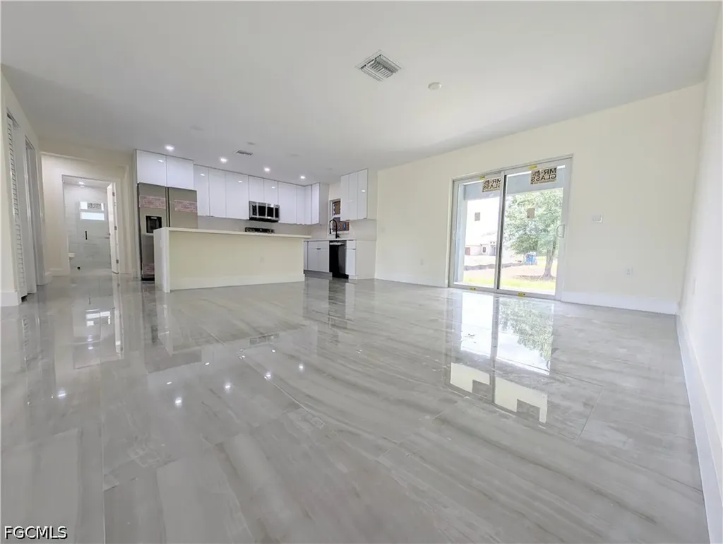 798 Bell Boulevard S Lehigh Acres FL 33974