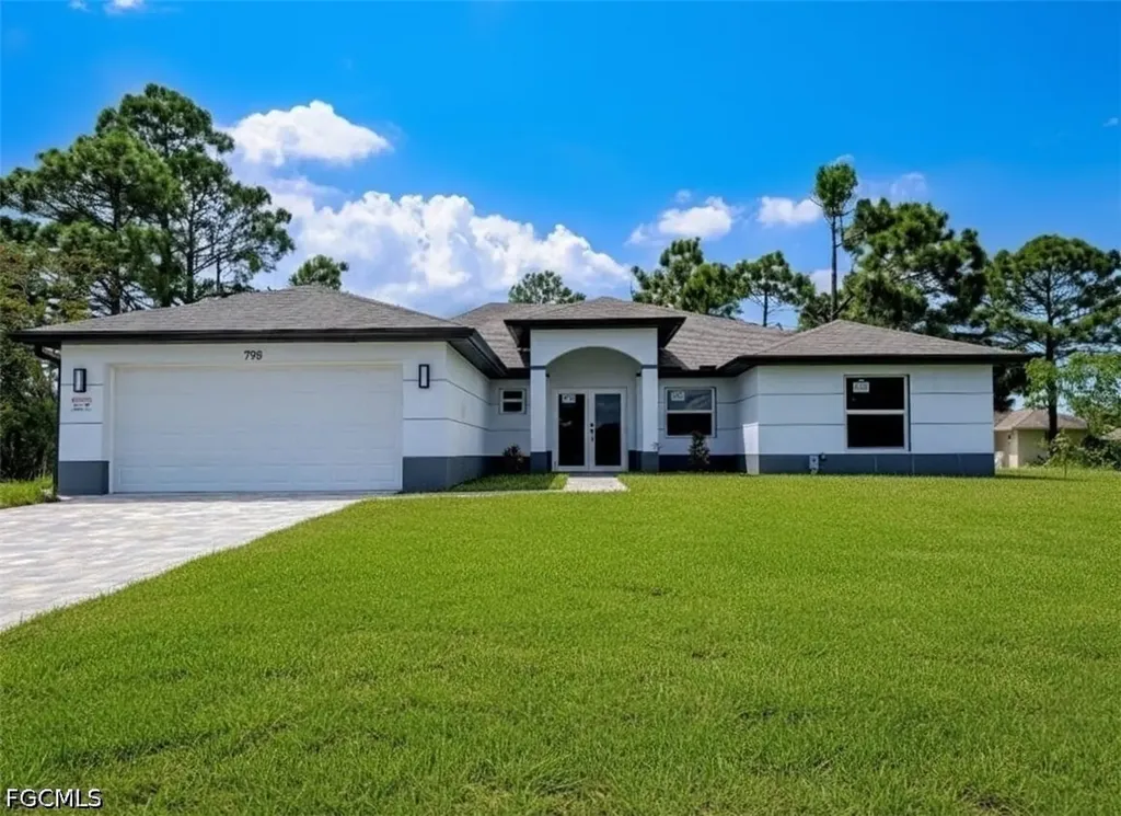 798 Bell Boulevard S Lehigh Acres FL 33974