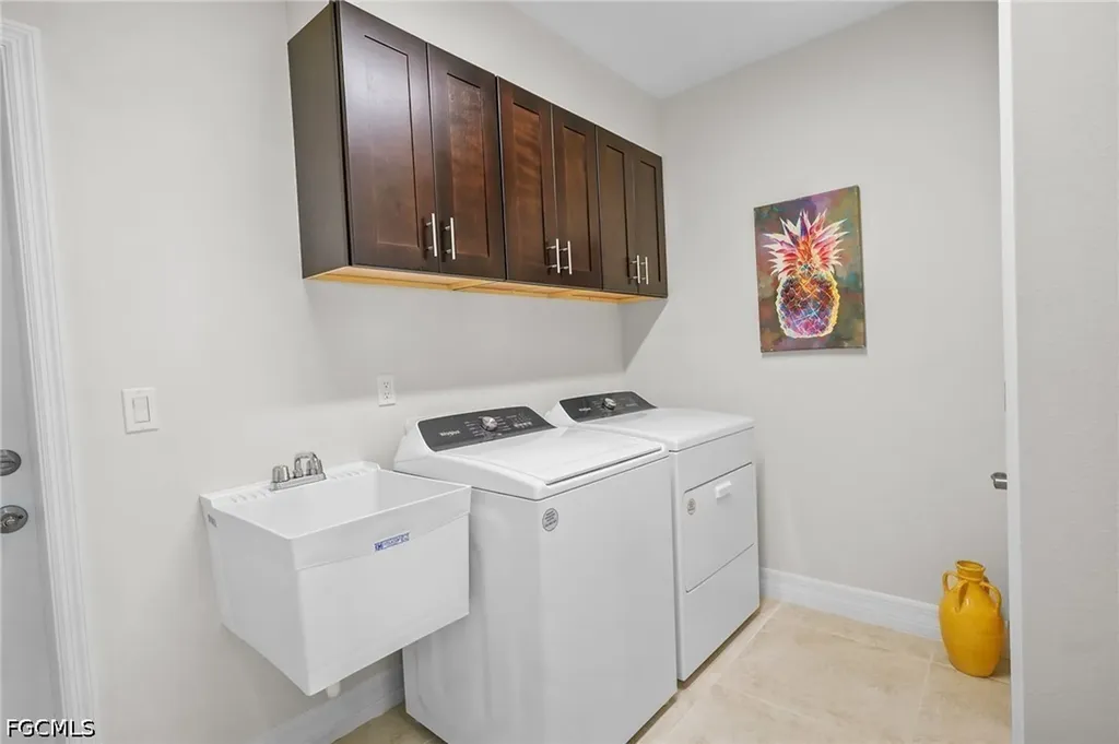 3726 NW 42nd Place Cape Coral FL 33993