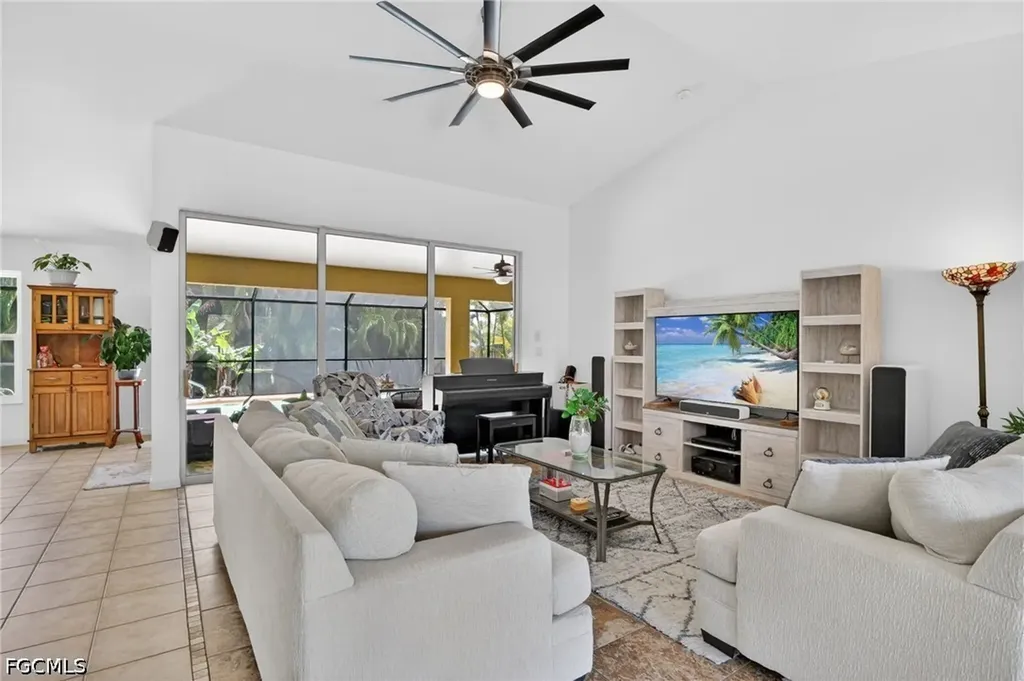 Cape Coral FL, 3809 Agualinda Boulevard